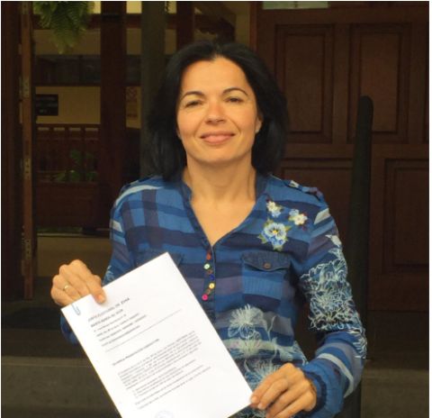Isabel Santiago registra la candidatura de NC para las elecciones de Mayo en Mog&aacute;n