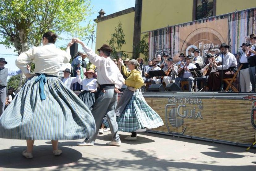 Gu&iacute;a: La Agrupaci&oacute;n Folcl&oacute;rica Estrella y Gu&iacute;a cumple 41 a&ntilde;os