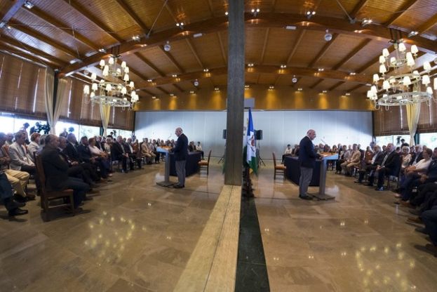 M&aacute;s de 40 cargos electos firman la &ldquo;Declaraci&oacute;n Risco Ca&iacute;do&rdquo;