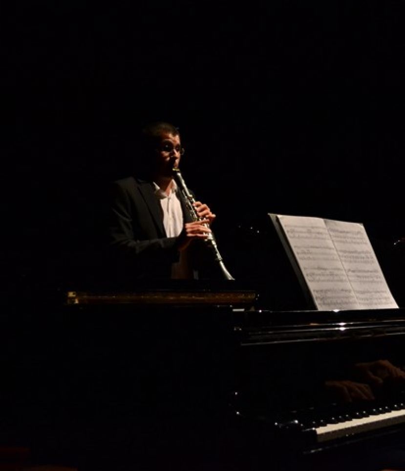 Saulo Guerra y Sandra Gonz&aacute;lez dan un recital en homenaje a Tom&aacute;s Morales