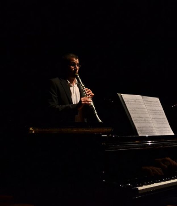 Saulo Guerra y Sandra Gonz&aacute;lez dan un recital en homenaje a Tom&aacute;s Morales