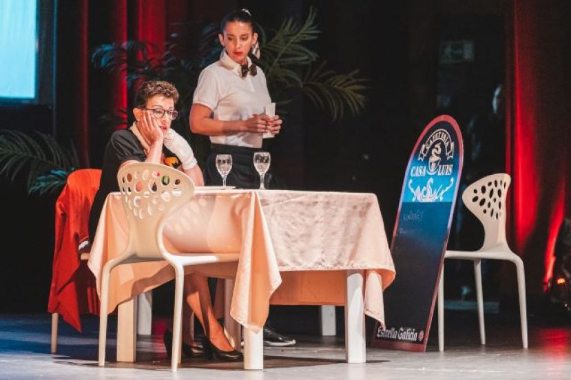 La Compa&ntilde;&iacute;a Teatral G&aacute;ldar regresa a los escenarios por Santiago
