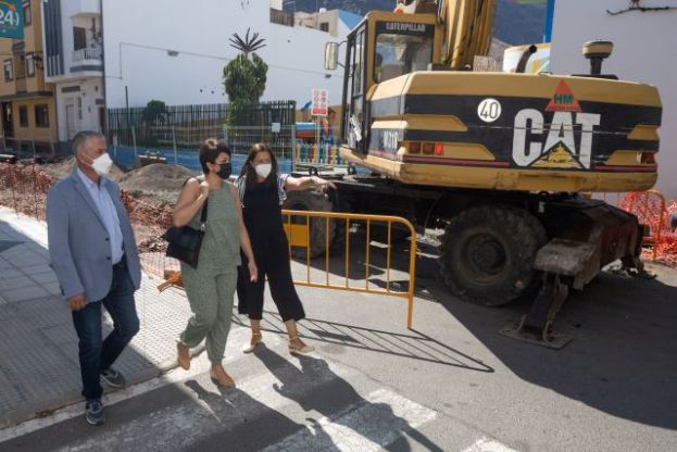 El Cabildo invierte 403.000 euros en abrir al peat&oacute;n la Zona Comercial de La Aldea de San Nicol&aacute;s