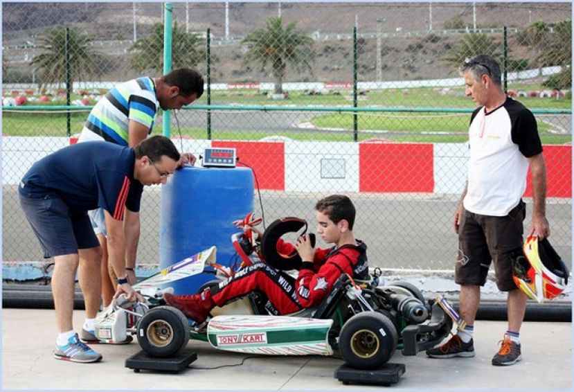 Primera victoria del a&ntilde;o en karting para Simon Medina Lopez