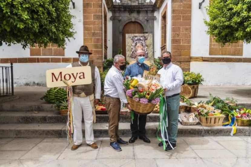 El Ayuntamiento de la Villa de Moya entreg&oacute; la ofrenda de 1.500 kilos de alimentos