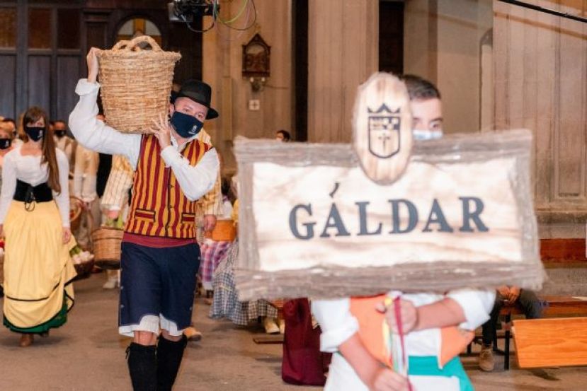 G&aacute;ldar: Una ofrenda a Santiago &ldquo;con magua&rdquo; de romeros y llena de solidaridad