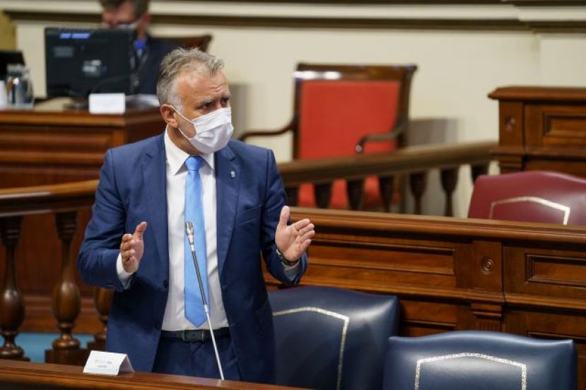 Torres resalta los logros de Canarias con el Estado, como los 1.144 millones por la COVID, el uso del super&aacute;vit o la pr&oacute;rroga para materializar la RIC
