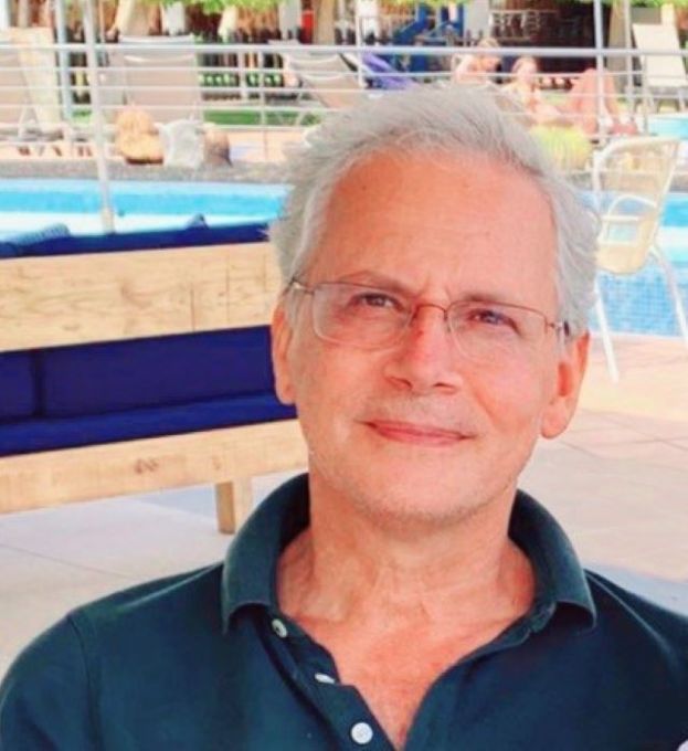 SE PRESENTA LA EDICI&Oacute;N &lsquo;EL PAPEL VALE M&Aacute;S&rsquo;, DE SANTIAGO J. HENR&Iacute;QUEZ, CON LAS CR&Oacute;NICAS DE LUIS BEN&Iacute;TEZ INGLOTT BAJO EL SEUD&Oacute;NIMO DE P&Iacute;O CID