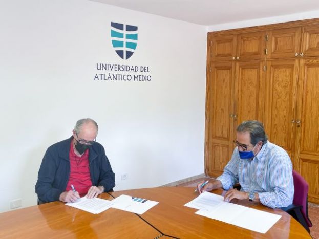 Cooperaci&oacute;n entre la Universidad del Atl&aacute;ntico Medio y el Banco de Alimentos