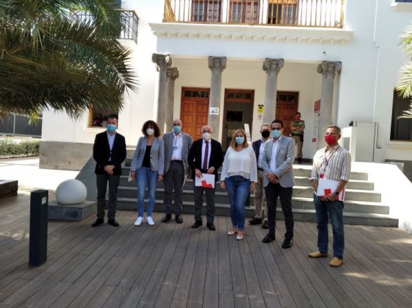El Presidente del Cabildo y el de Cruz Roja visitan Sede Provincial y Banco de Alimentos
