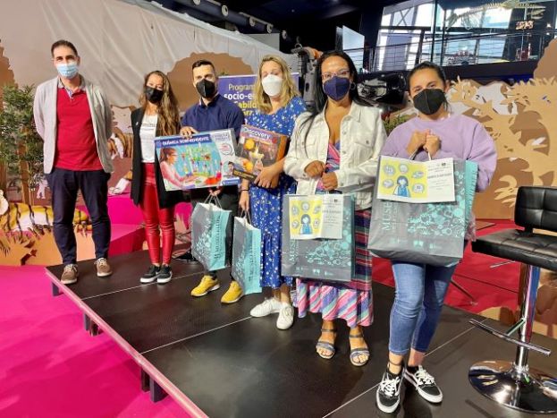 La Consejer&iacute;a de Educaci&oacute;n y Juventud entrega los premios por el &lsquo;D&iacute;a de la Mujer y la Ni&ntilde;a en la Ciencia 2021&rsquo; a cuatro centros educativos