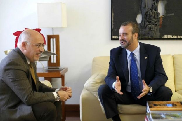 El Cabildo y la Universidad crear&aacute;n el Centro de Formaci&oacute;n Permanente