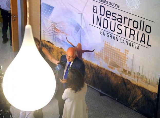 El Cabildo promueve la implantaci&oacute;n de sociedades de conservaci&oacute;n