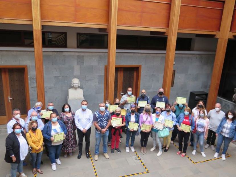 Gu&iacute;a: Los integrantes del proyecto &lsquo;Reactiva-T&rsquo; reciben sus diplomas