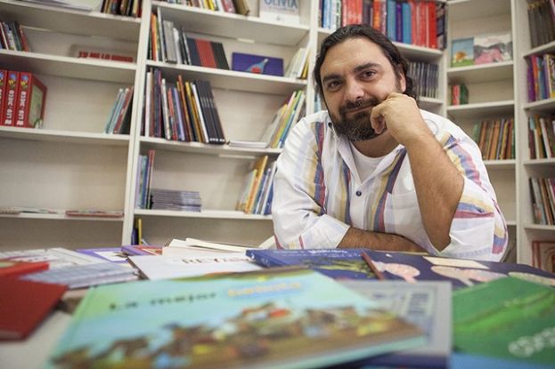 El narrador catal&aacute;n Pep Bruno imparte en la Biblioteca Insular un taller