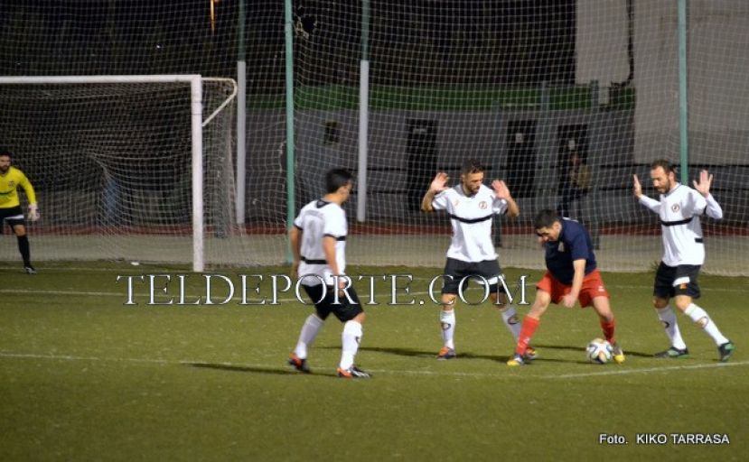 Tercera Divisi&oacute;n: Victoria del Arucas CF., sobre la UD. Telde (2-1)