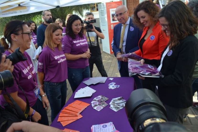 Presentaci&oacute;n del servicio de prevenci&oacute;n y atenci&oacute;n integral a mujeres y menores