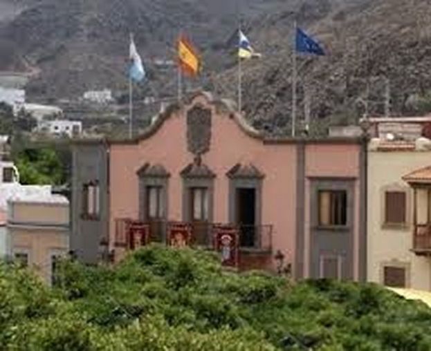 Gu&iacute;a: El Ayuntamiento concedi&oacute; m&aacute;s de 1.500 ayudas sociales durante el a&ntilde;o 2014
