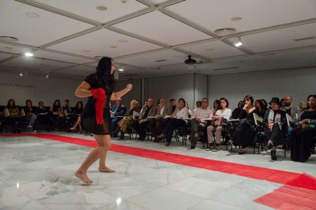 Inauguraci&oacute;n de la exposici&oacute;n &lsquo;El iris de Lucy&rsquo; con m&aacute;s de medio millar de personas