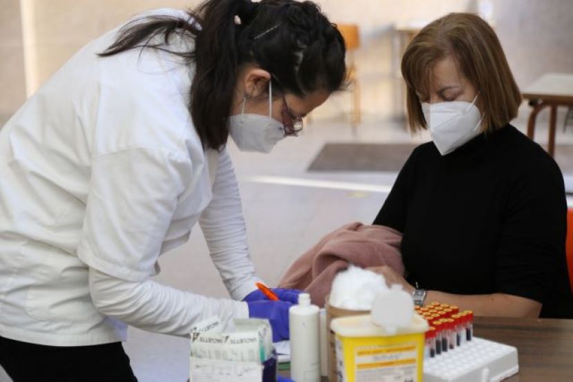 Valleseco realiza test de serolog&iacute;a al profesorado y personal del colegio