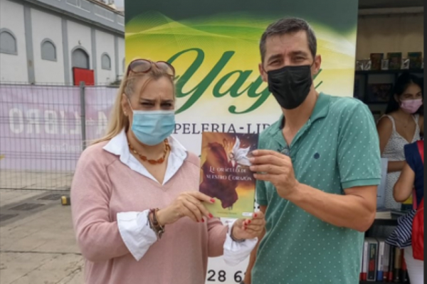 33&ordf; Feria del Libro de Las Palmas. Firma de la novela "El Or&aacute;culo de nuestro Coraz&oacute;n"