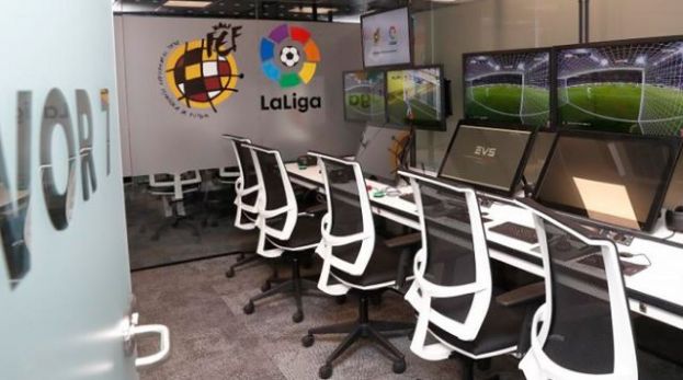 &iquest;Por qu&eacute; no inst&oacute; el VAR a Munuera a revisar el gol de Ara&uacute;jo en el monitor?