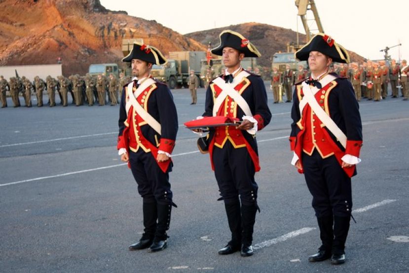 En el Regimiento de Artiller&iacute;a Antia&eacute;rea, Acto Homenaje a los H&eacute;roes del 2 de Mayo