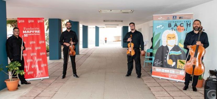 El IBF Canarias lleva la m&uacute;sica de Bach, Mozart o Gardel a los usuarios de la Residencia de Mayores de Taliarte