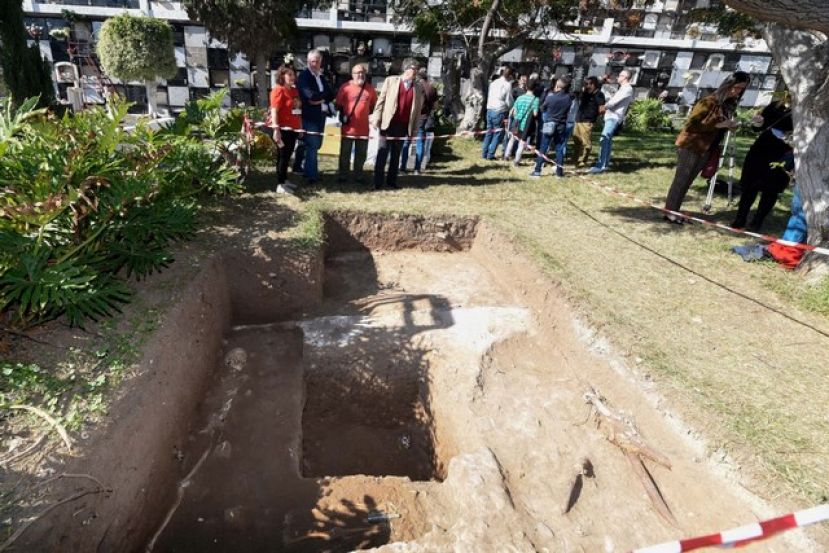 La excavaci&oacute;n en Vegueta concluye y los restos humanos est&aacute;n en buen estado