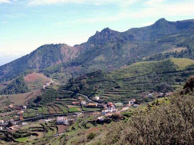 Valleseco: Senderismo por la tierra de los almendros
