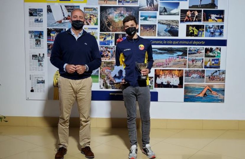 Francisco Castellano recibe Jos&eacute; Falc&oacute;n Paiser, subcampe&oacute;n de Espa&ntilde;a Infantil de Esgrima 2021