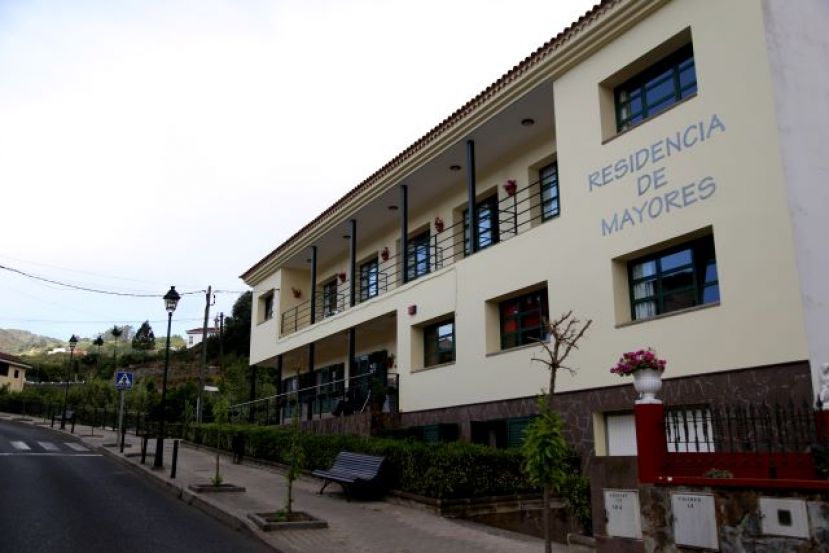 Valleseco: La Residencia de Mayores celebr&oacute; en intimidad sus 15 a&ntilde;os de historia