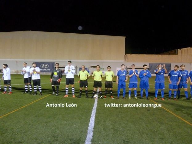 Regional Preferente: (2-3) El Hesp&eacute;rides pierde en casa frente al l&iacute;der San Fernando