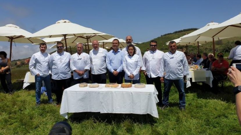Gu&iacute;a: M&aacute;s de 60 profesionales conocen las excelencias del Queso de Gu&iacute;a