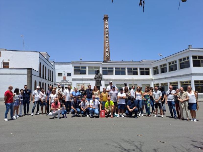 El Club RCCD de  Coches Deportivos, visit&oacute; la F&aacute;brica de Ron Arehucas
