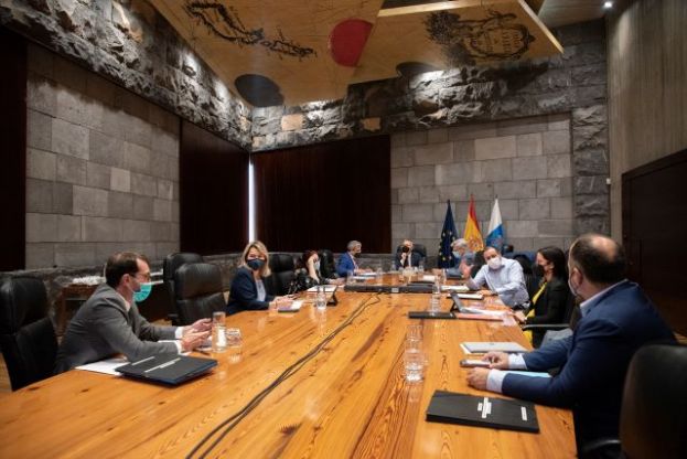 Sanidad dejar&aacute; de pedir una prueba negativa de COVID-19 a los viajeros nacionales que dispongan de documento oficial de vacunaci&oacute;n