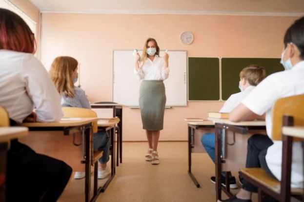 Educaci&oacute;n y sindicatos acuerdan una nueva regulaci&oacute;n de las listas de empleo del personal docente interino