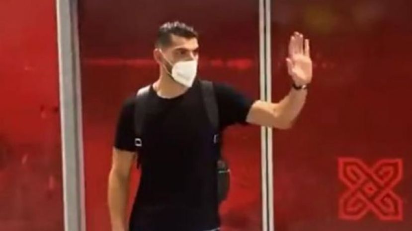 Rafa Mir aterriza en Sevilla y firmar&aacute; por cinco temporadas