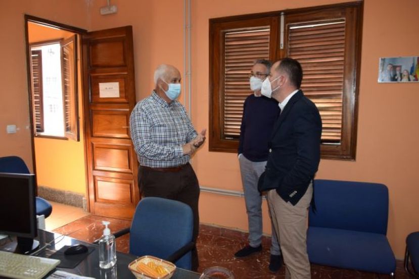 G&aacute;ldar: El alcalde da la bienvenida al nuevo Juez de Paz tras tomar posesi&oacute;n de su cargo