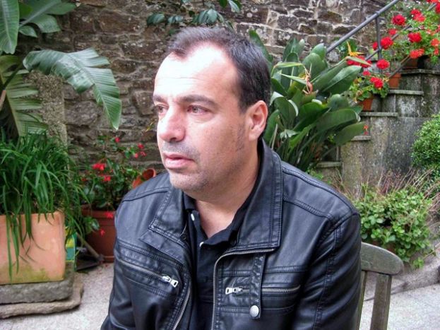 Mesa redonda sobre la dimensi&oacute;n de la obra po&eacute;tica de Arturo Maccanti,