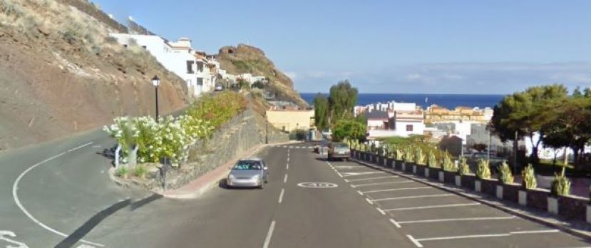 La Gomera: Prohibido el estacionamiento por las obras en la Calle Santiago Ap&oacute;stol