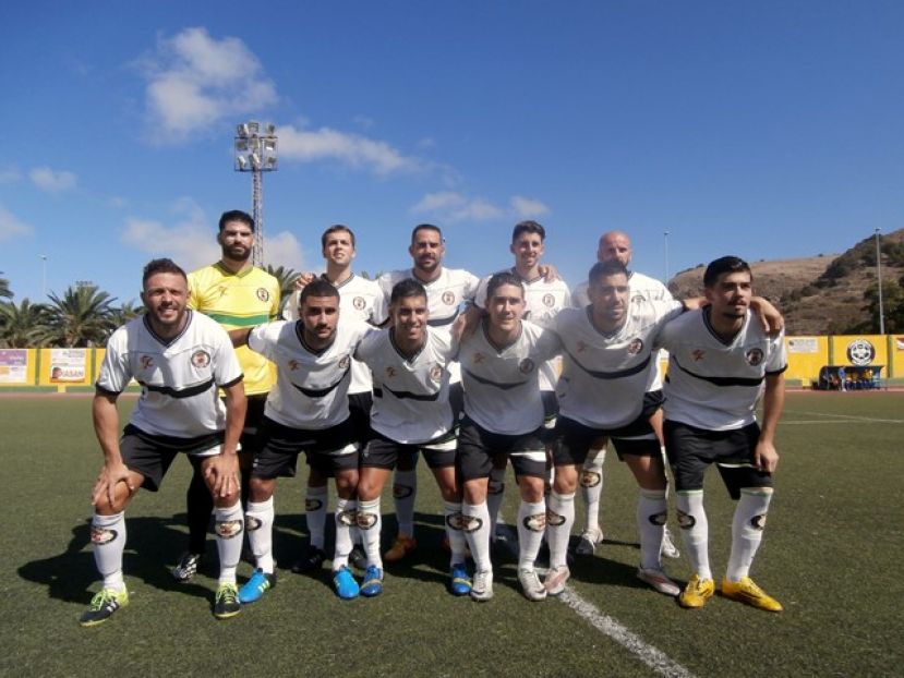 F&uacute;tbol 3&ordf; Divisi&oacute;n: Debut con victoria del Arucas frente al Cruz Santa (2-0)