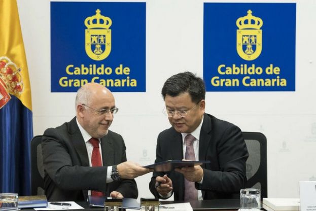 La entrada de la industria automovil&iacute;stica de Chengdu a Europa por Gran Canaria