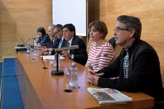 Conciencia cr&iacute;tica acerca de la transparencia tambi&eacute;n en los medios de comunicaci&oacute;n
