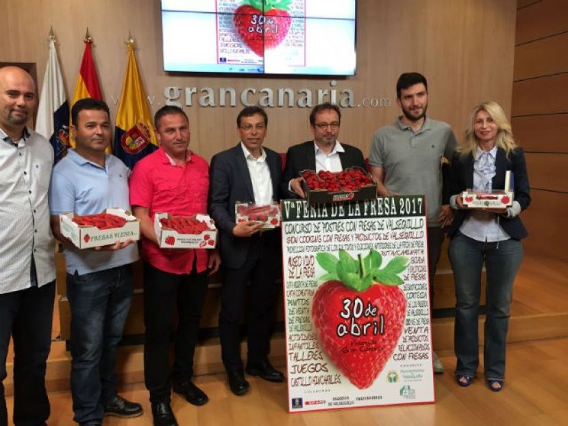 Valsequillo festeja el D&iacute;a de la Fresa con 1.000 kilos de su mejor fruta