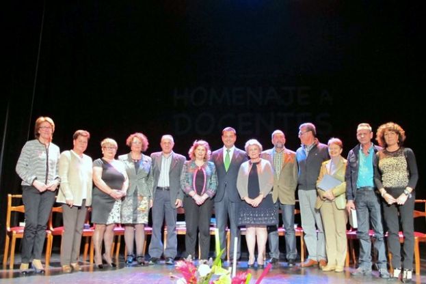 Gu&iacute;a: Acto de reconocimiento que le brind&oacute; el Ayuntamiento a los docentes jubilados