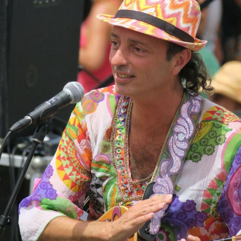 Entrevista al m&uacute;sico grancanario Ar&iacute;stides Moreno