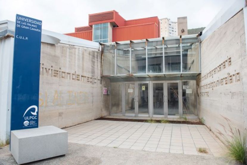 El Cabildo aprueba la cesi&oacute;n a Sanidad del antiguo Colegio Universitario