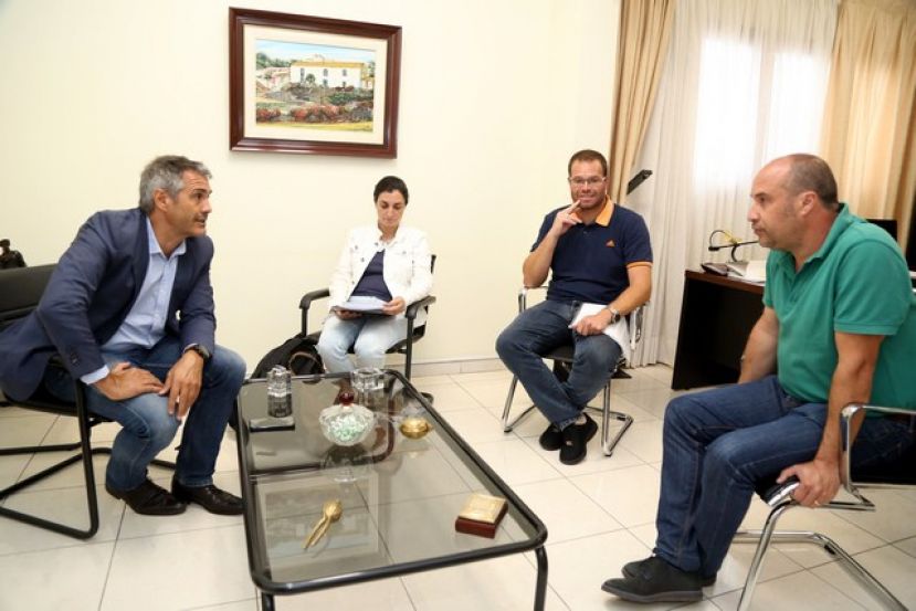 Senderos del Valle de Valleseco firma un convenio con la empresa p&uacute;blica GMR