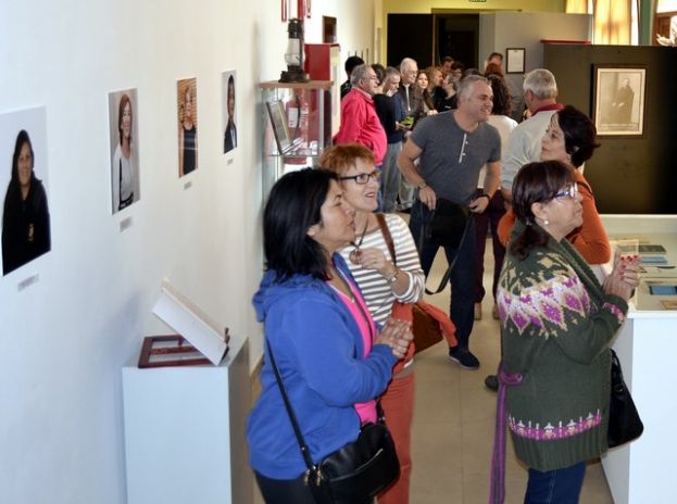 Teror: La exposici&oacute;n "Mujeres de primera", muestra a un centenar de mujeres pioneras